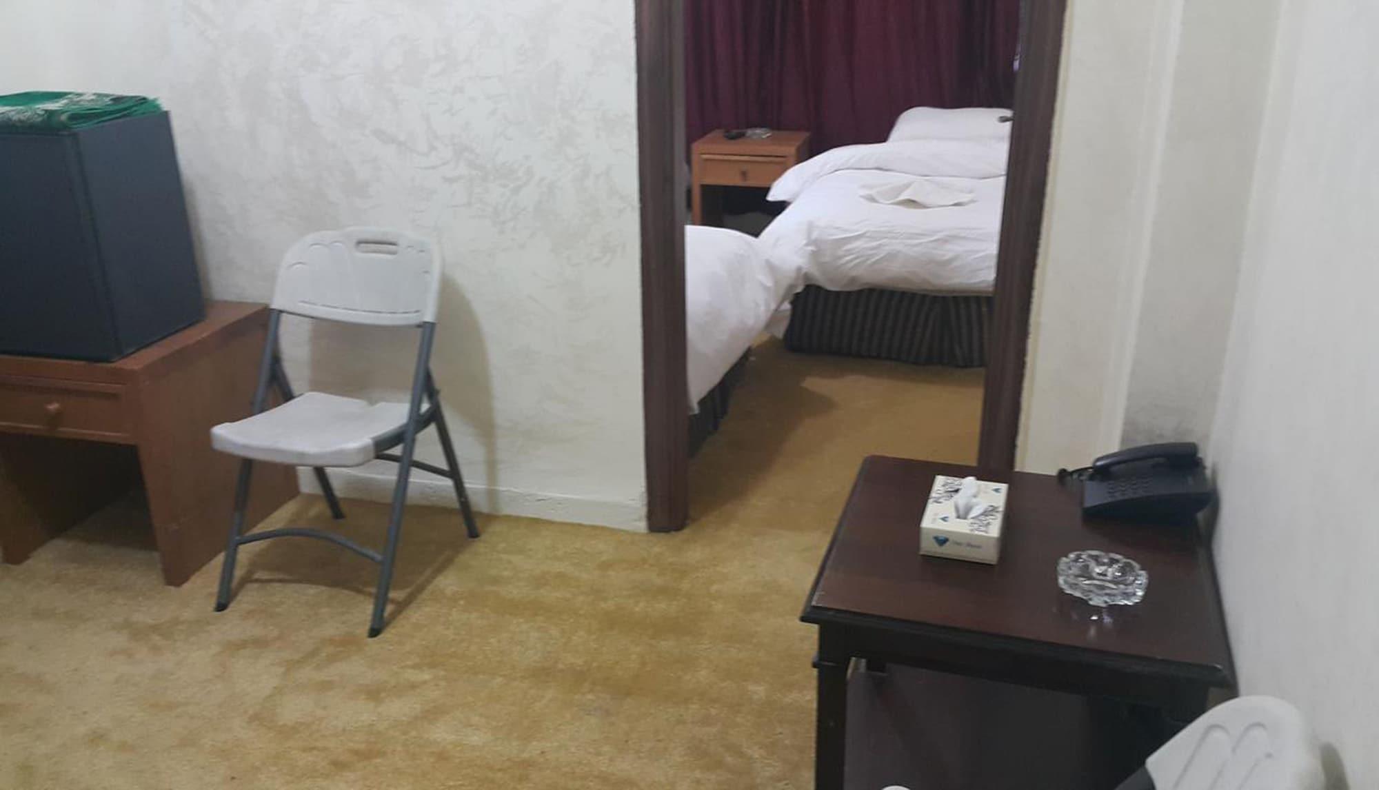 Al-Houriat Hotel Amman Extérieur photo