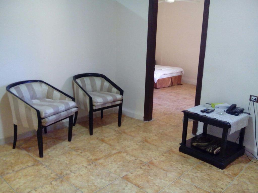 Al-Houriat Hotel Amman Extérieur photo