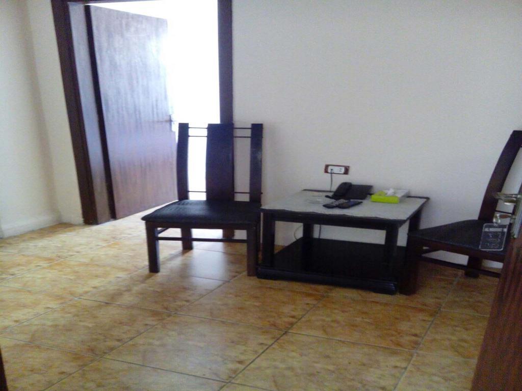 Al-Houriat Hotel Amman Extérieur photo