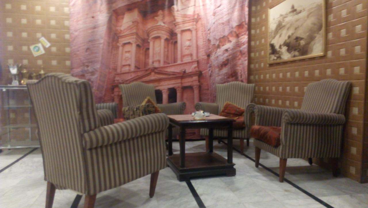 Al-Houriat Hotel Amman Extérieur photo